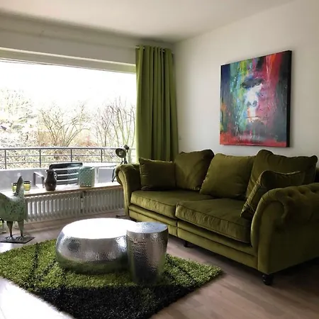 Hamptons No 2 Apartment *
